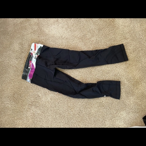 Soul Cycle lululemon leggings size 2 - Picture 2 of 2